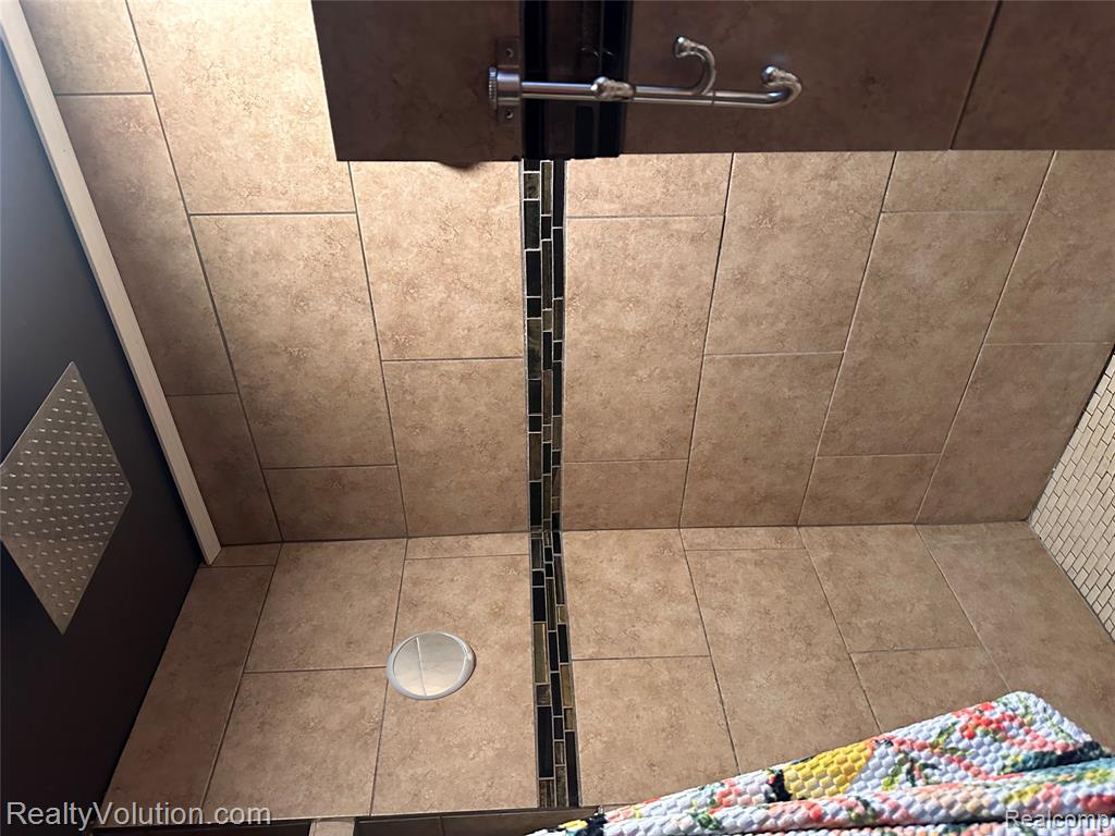 385 N Main Street, Imlay City, MI 48444 — Photo 27