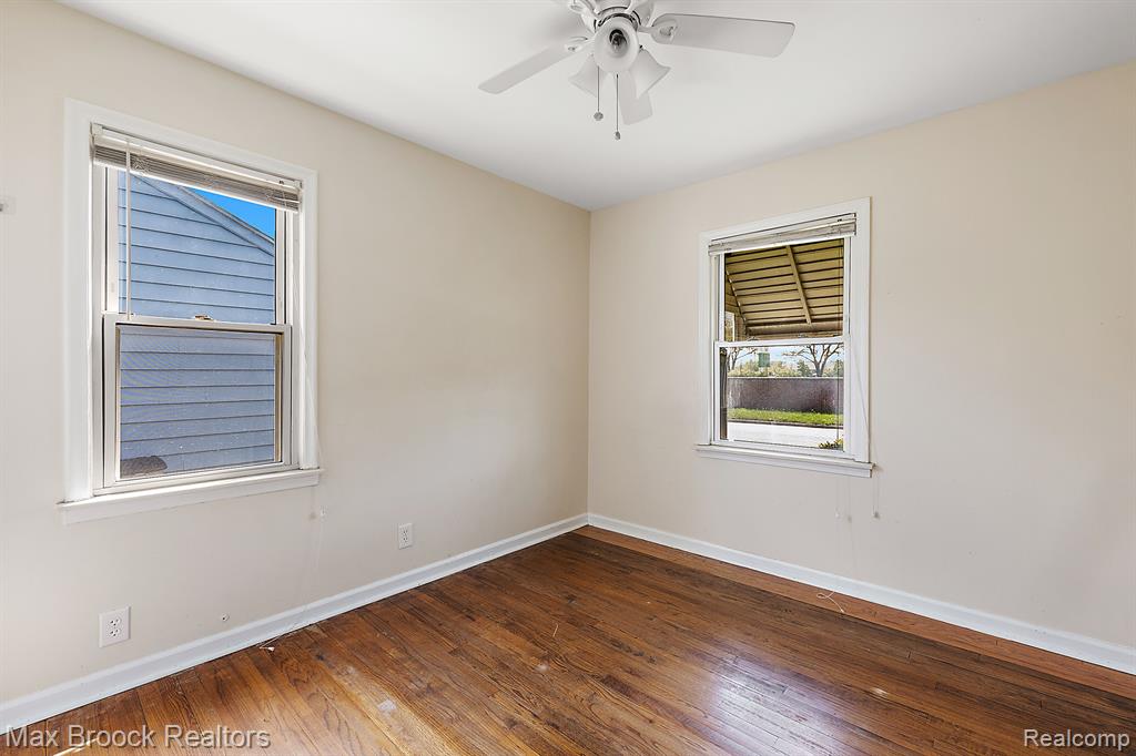 561 Bennett Avenue, Ferndale, MI 48220 — Photo 12