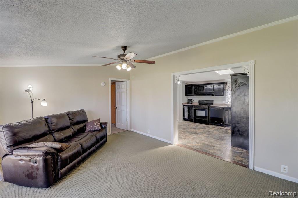 526 W MILL Street, Capac, MI 48014 — Photo 7