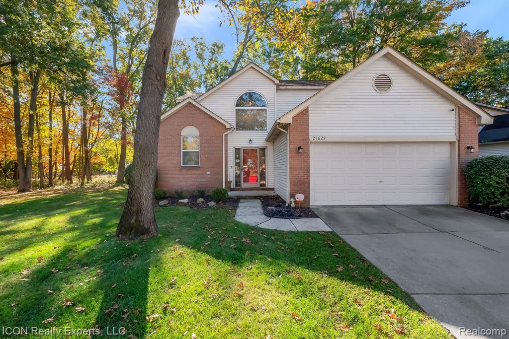 21629 Rose Hollow Drive, Southfield, MI 48075