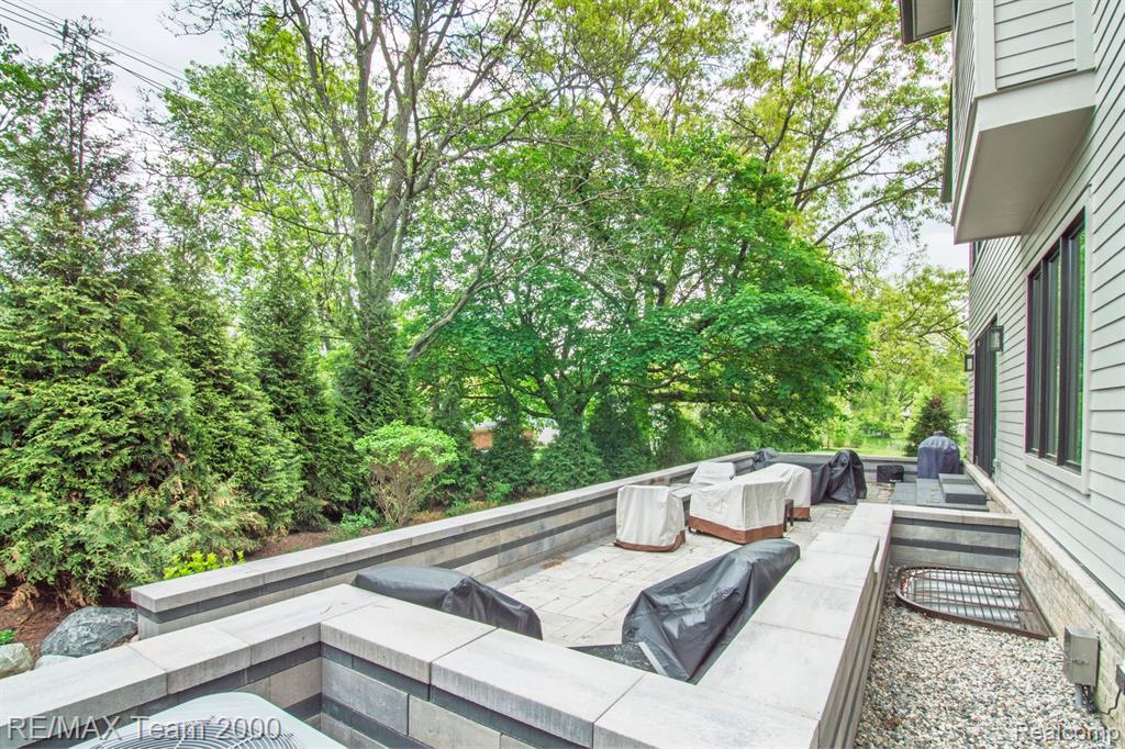 7313 BROOKSIDE VILLAGE, Bloomfield Hills, MI 48301 — Photo 15
