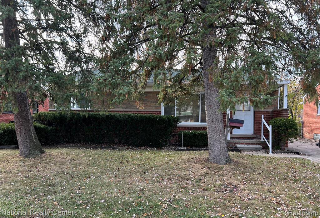 8571 Cranston Street, Westland, MI — Photo 4