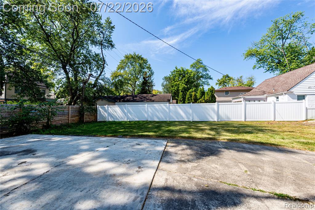 10425 Elgin Avenue, Huntington Woods, MI — Photo 25
