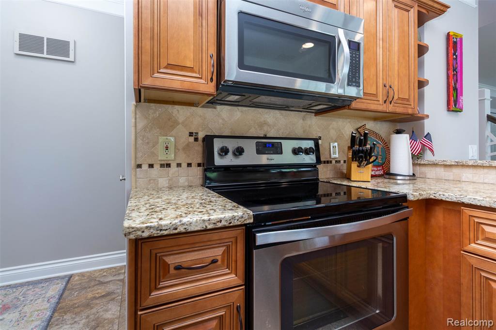 6081 Byram Lake Drive, Linden, MI 48451 — Photo 14