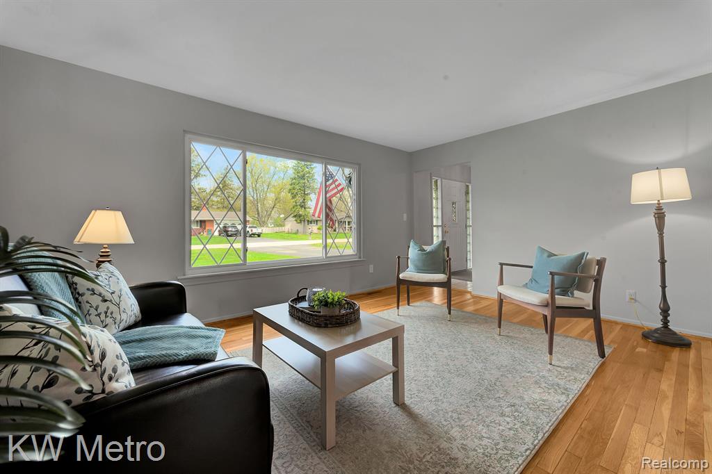 415 LANGE Drive, Troy, MI 48098 — Photo 8