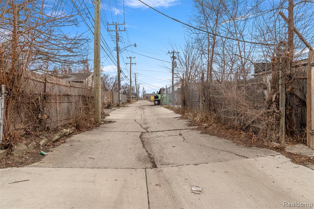 16815 W Warren Avenue, Detroit, MI 48228 — Photo 35