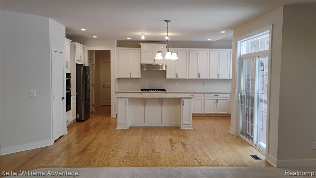 50654 Scarborough Road, Canton, MI 48188 — Photo 21