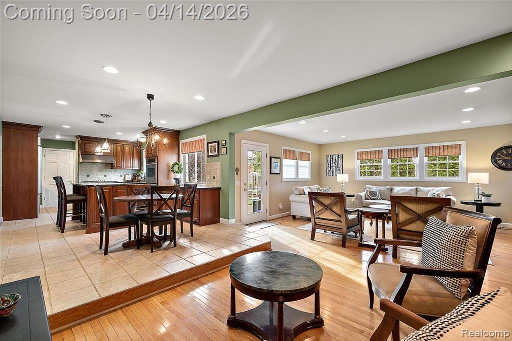 31251 Heath Court, Beverly Hills, MI 48025 — Photo 16