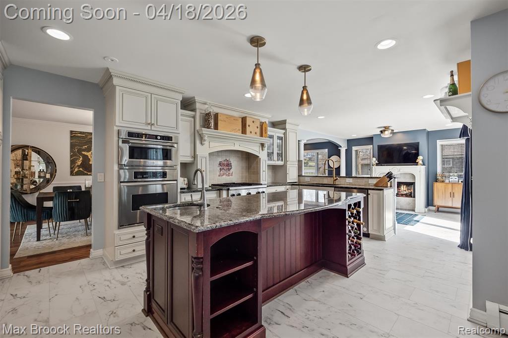 7359 Coach Lane, West Bloomfield, MI — Photo 17