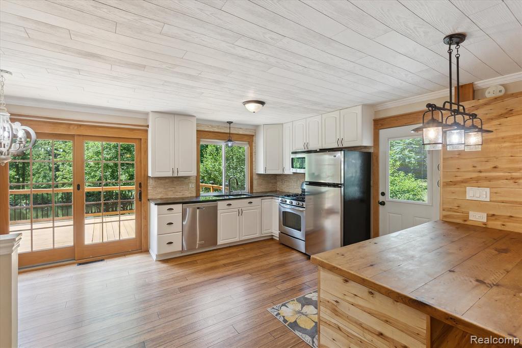 15279 Outer Drive, Linden, MI 48451 — Photo 9