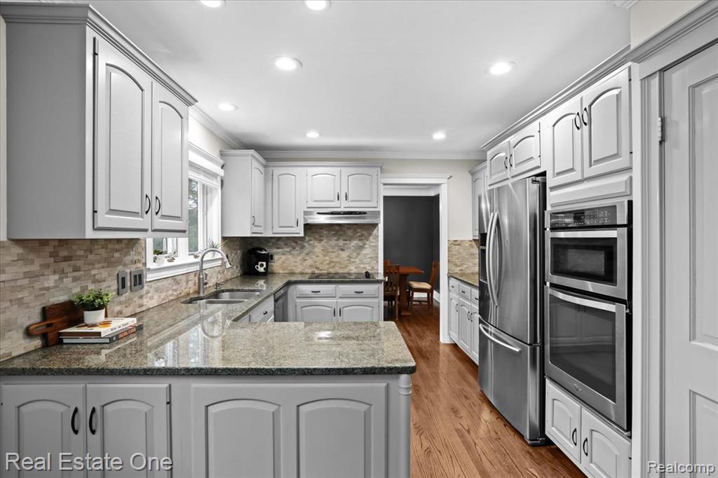 5611 Priory Lane, Bloomfield Hills, MI 48301 — Photo 10