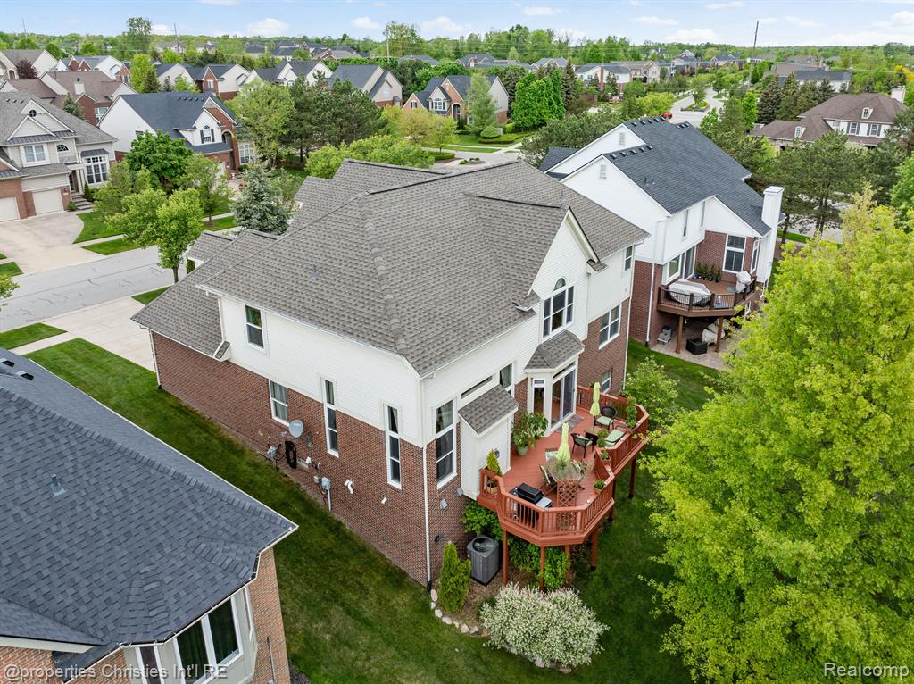 17070 CARRIAGE Way, Northville, MI 48168 — Photo 43