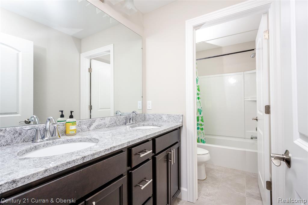 47749 Fieldstone Drive, Northville, MI — Photo 26