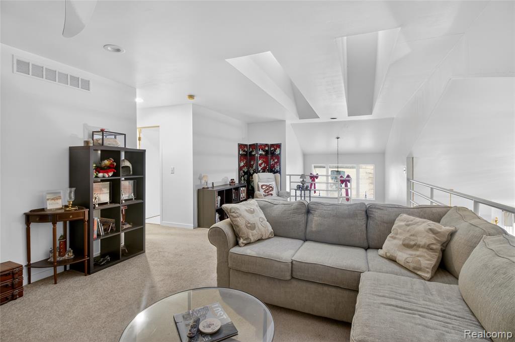 5148 Woodrun Court, West Bloomfield, MI 48323 — Photo 15