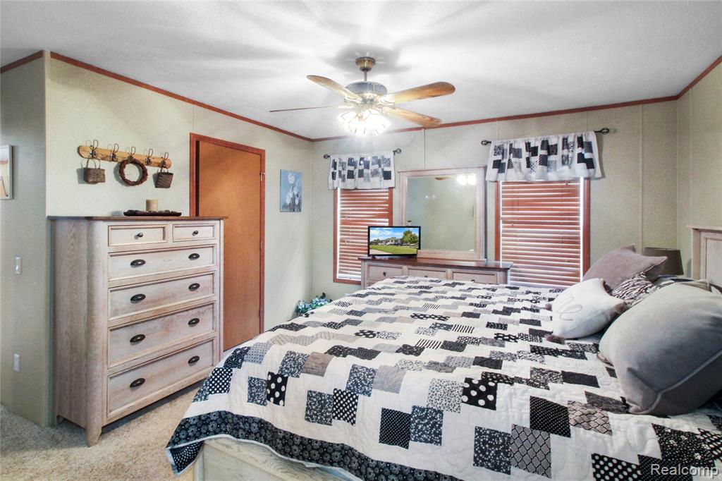 501 Kinloch, Temperance, MI 48182 — Photo 14