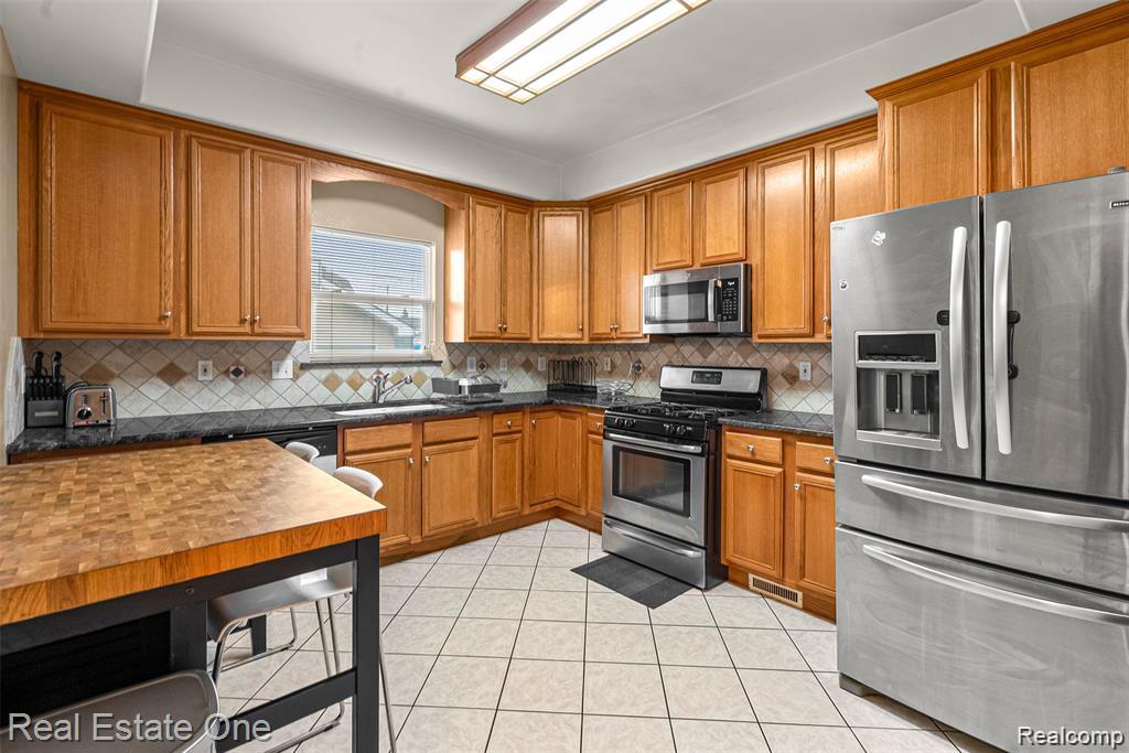 5410 Argyle Street, Dearborn, MI 48126 — Photo 7