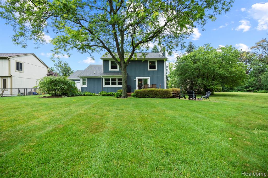 4386 Kelly Circle Drive, Commerce Twp, MI 48390 — Photo 38