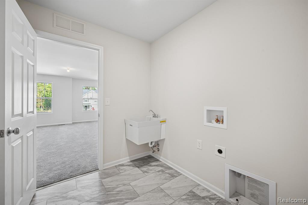 4278 Oak Street, Grand Blanc, MI 48439 — Photo 28