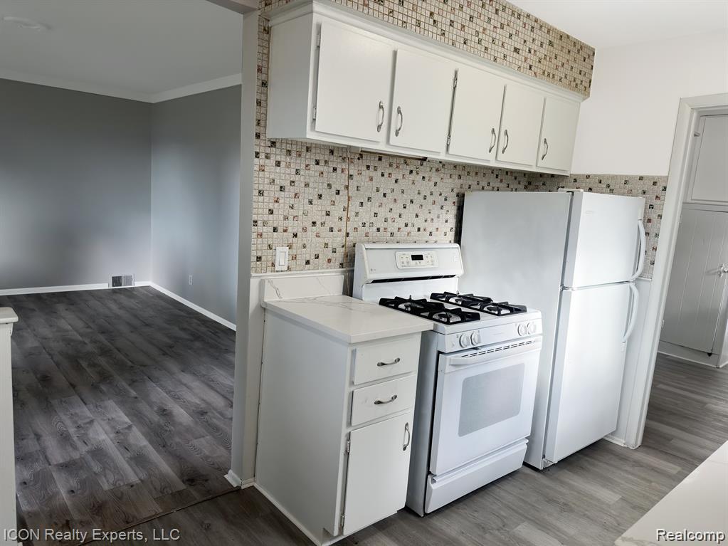 4236 Joliet Avenue, Warren, MI 48091 — Photo 6
