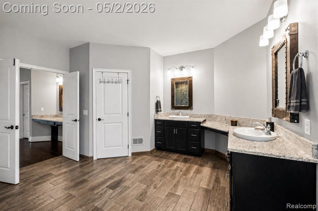 2482 Highland Drive, Ann Arbor, MI 48105 — Photo 41