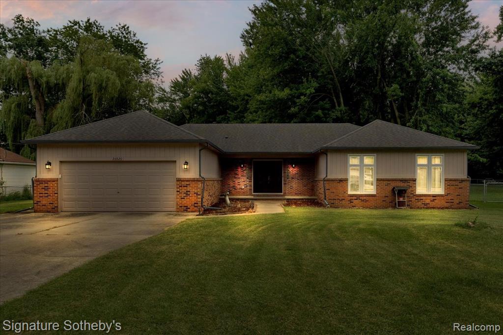 26820 Alray Street, Chesterfield, MI