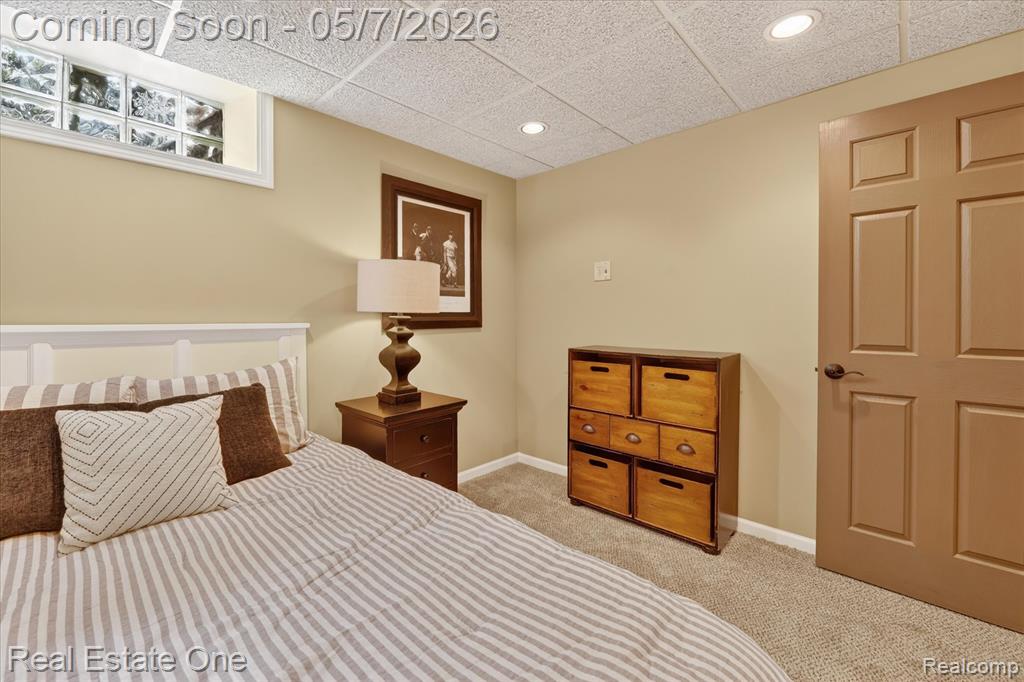 38967 Holsworth Court, Farmington, MI 48331 — Photo 59