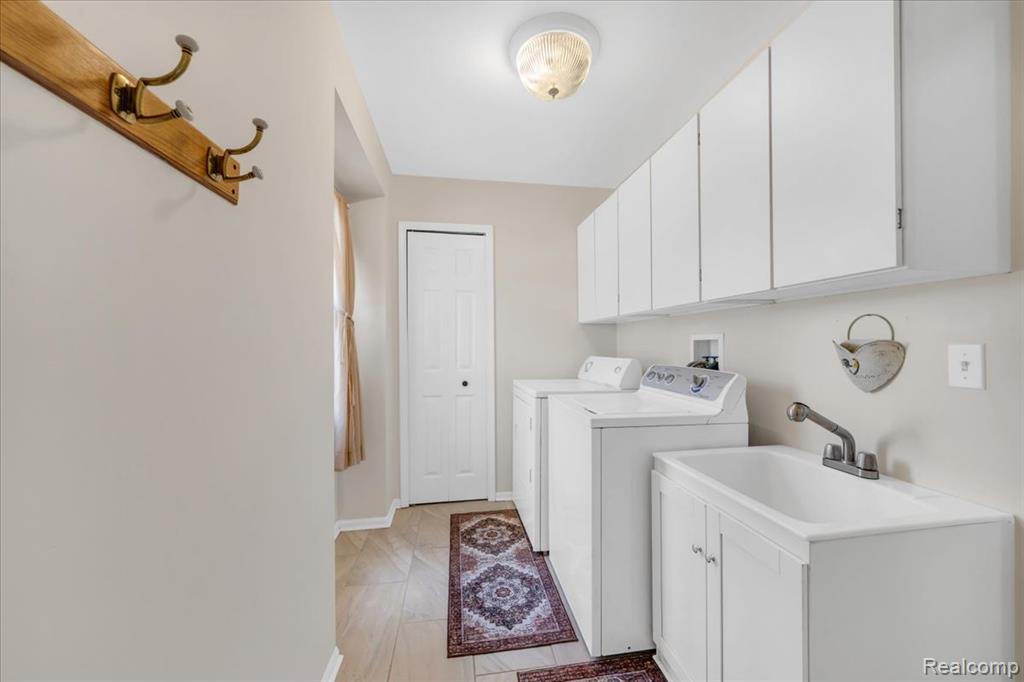 573 NAKOMIS Trail, Orion, MI 48362 — Photo 43
