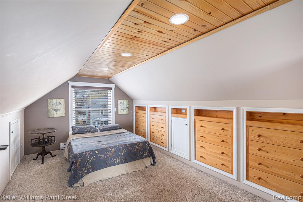 325 West Flint Street, Lake Orion, MI 48362 — Photo 11