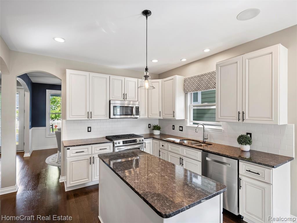 50211 Grant Street, Canton, MI 48188 — Photo 12