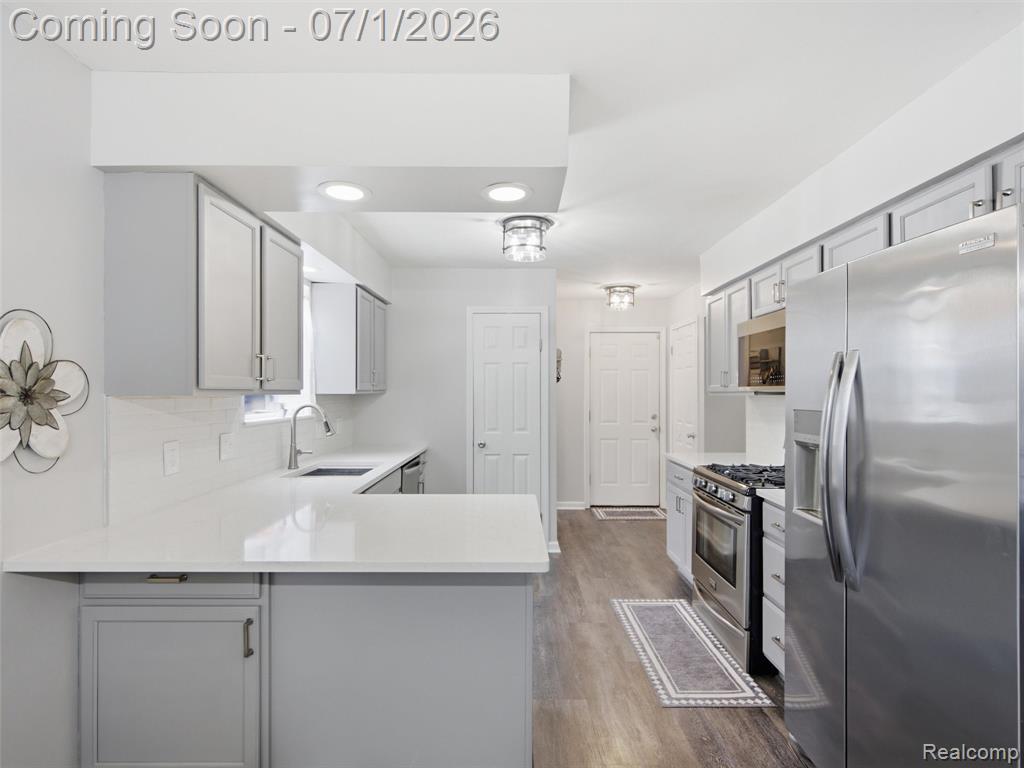 6195 Lake Forest Drive, Grand Blanc, MI 48439 — Photo 10