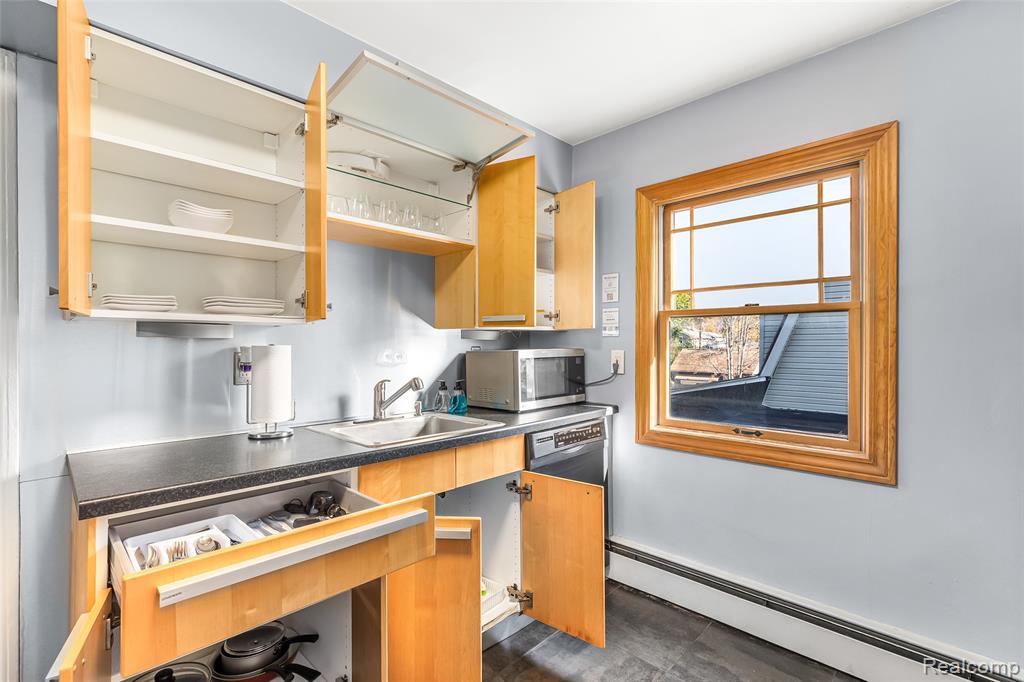 604 W Hudson Avenue, Royal Oak, MI 48067 — Photo 39