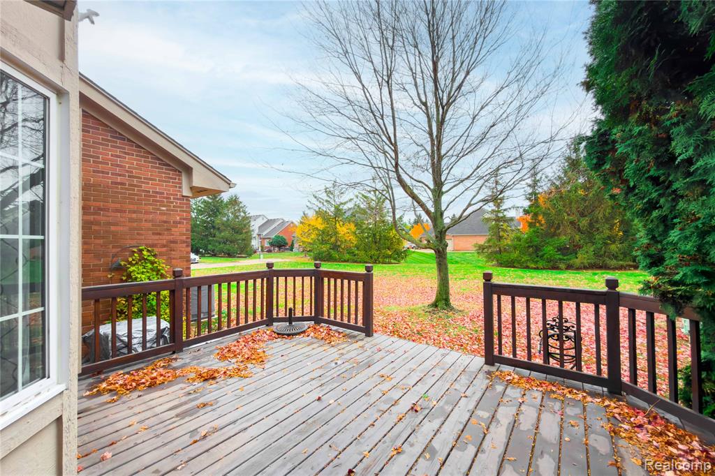 18689 Hilltop Boulevard, Riverview, MI 48193 — Photo 38