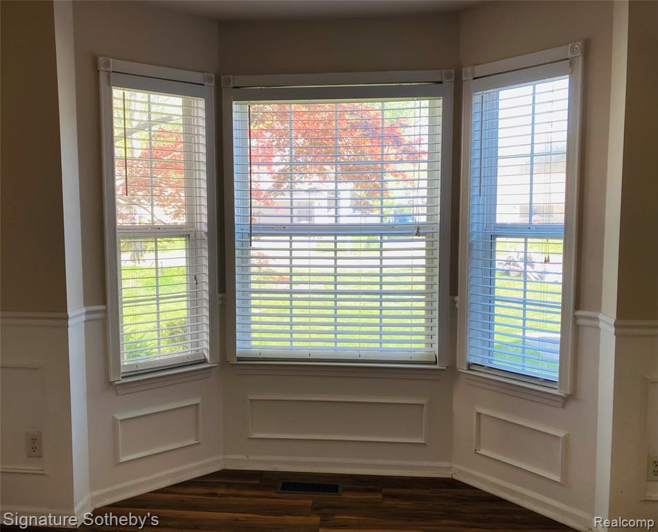 1070 Arthur Drive, Troy, MI 48083 — Photo 9
