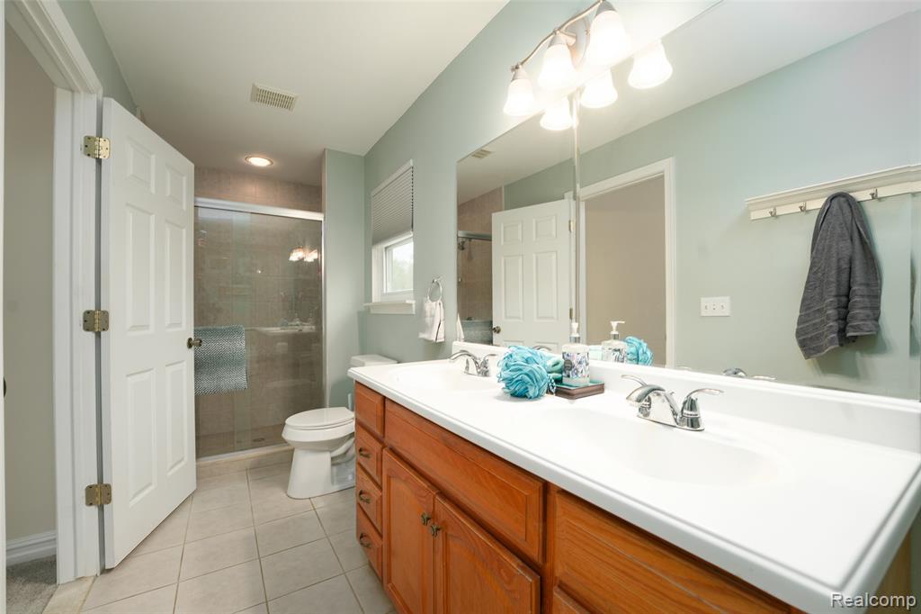 25929 Clark, Novi, MI — Photo 22