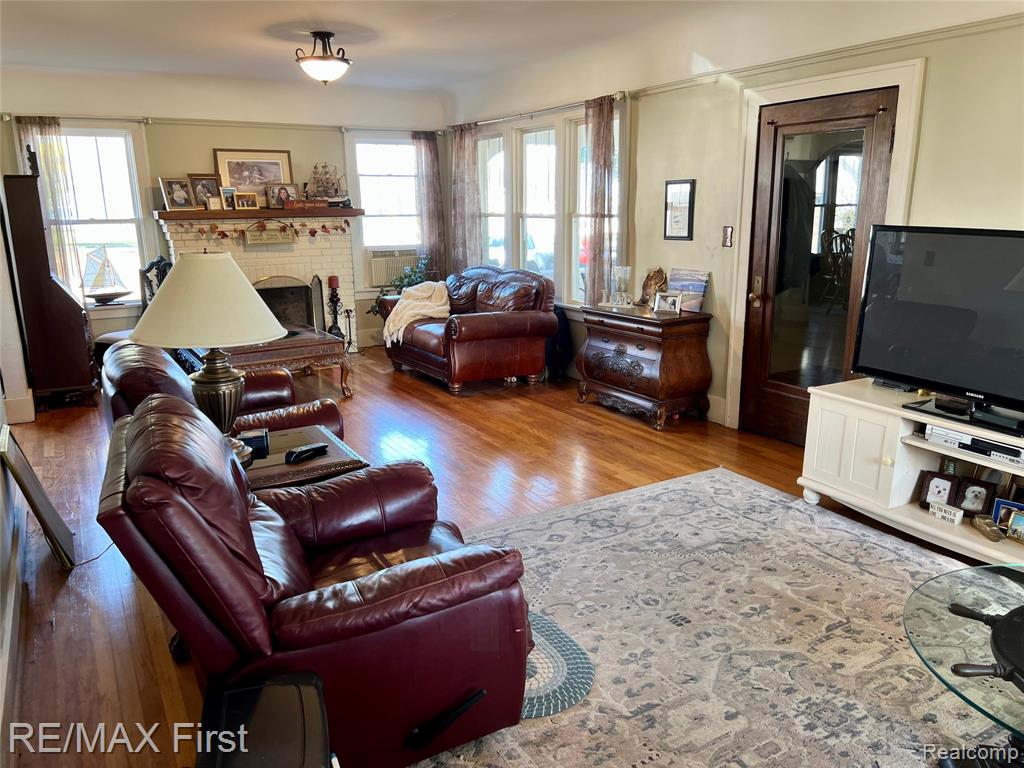 9280 RIVER Road, Clay, MI, 48001