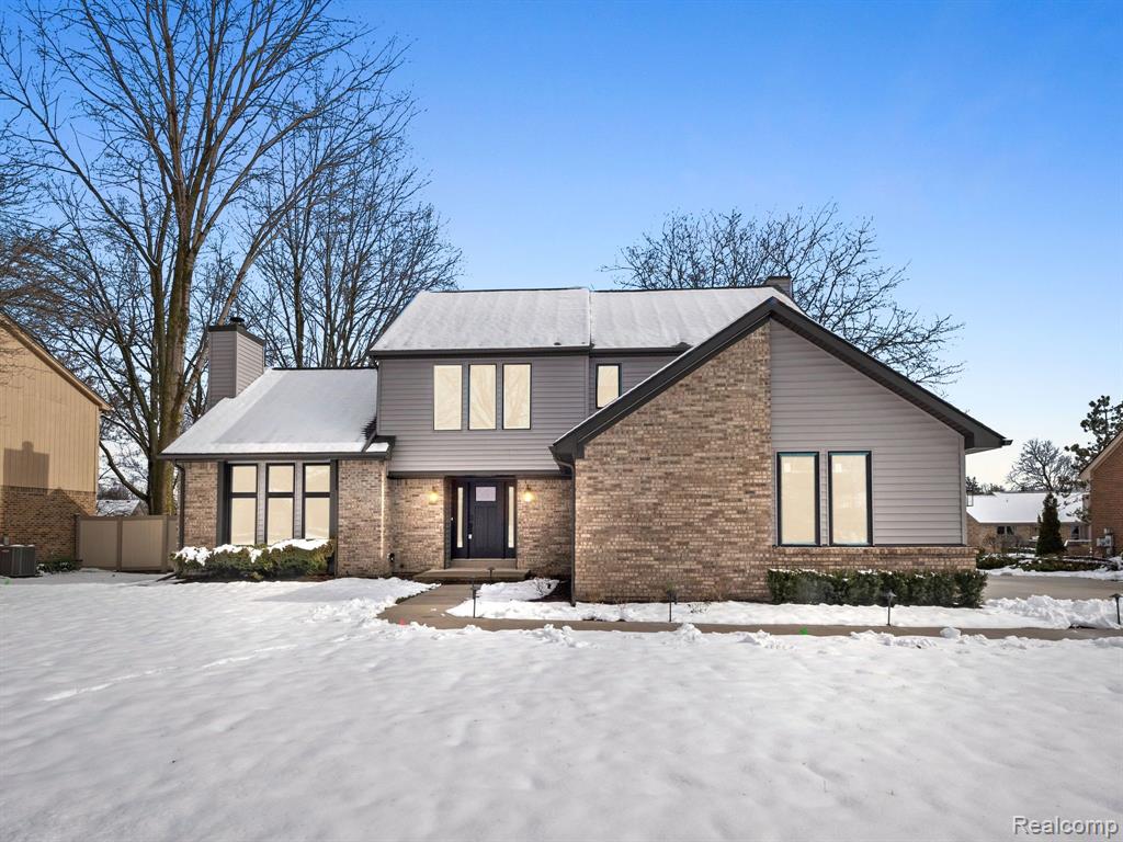 6866 SERENITY Drive, Troy, MI 48098 — front exterior