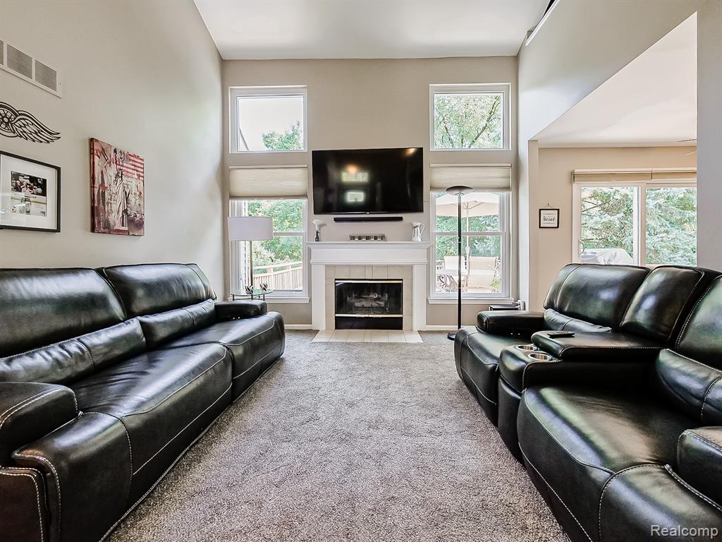 2517 Pine Drive, Wixom, MI 48393 — Photo 5