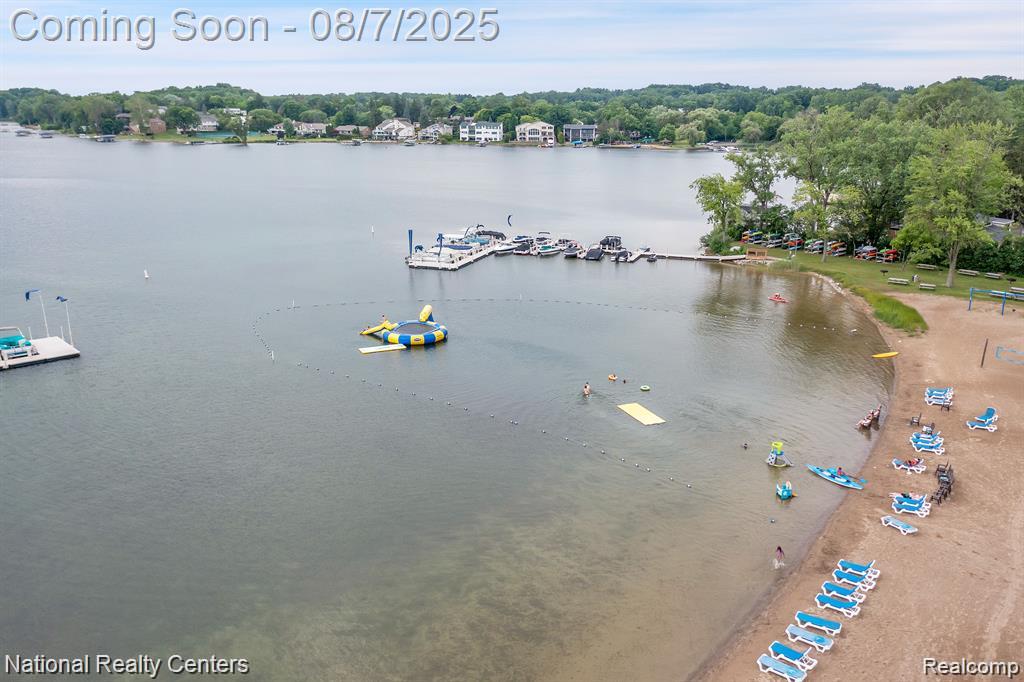 4933 Malibu Drive, Bloomfield Hills, MI 48302 — Photo 69