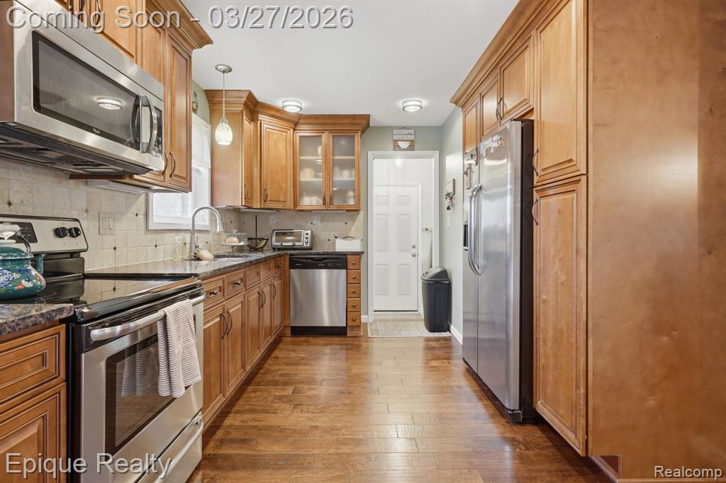 8102 Dungarvin Drive, Grand Blanc, MI 48439 — Photo 15