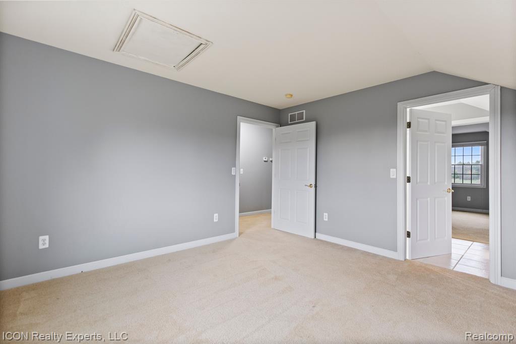 5580 HEGEL Road, Goodrich Vlg, MI — Photo 33