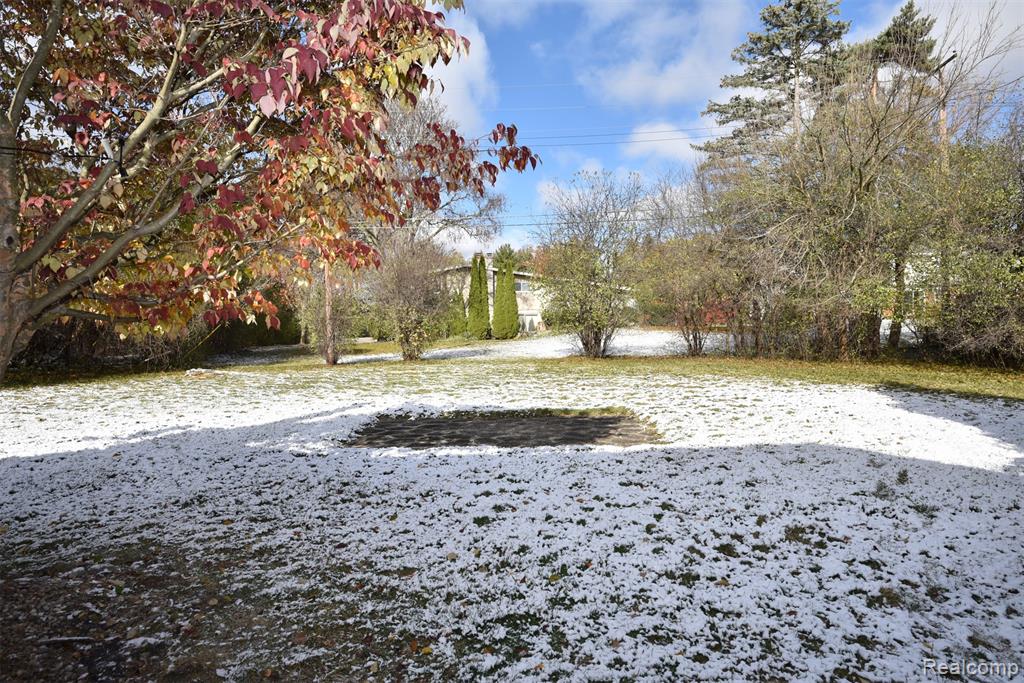 684 Wilshire Drive, Bloomfield Hills, MI 48302 — Photo 35