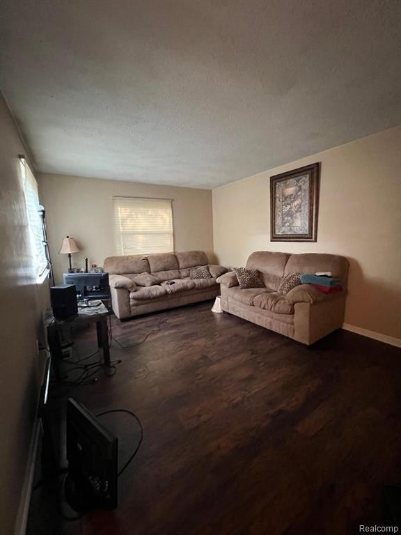 9829 GARY Street, Romulus, MI 48174 — Photo 2