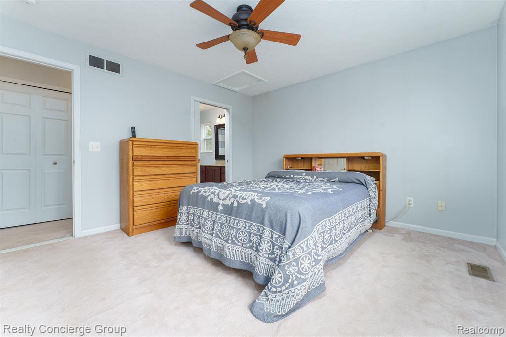 10065 REDHAWK, Perry, MI 48872 — Photo 11