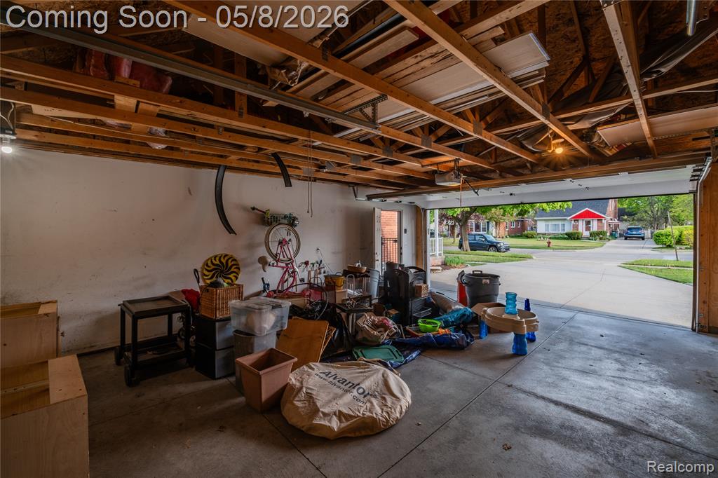 13352 Borgman Avenue, Huntington Woods, MI — Photo 28
