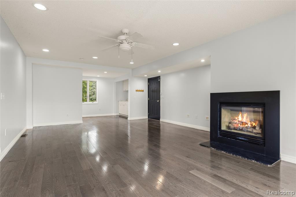 9325 N Ridge Road, Plymouth, MI 48170 — Photo 5