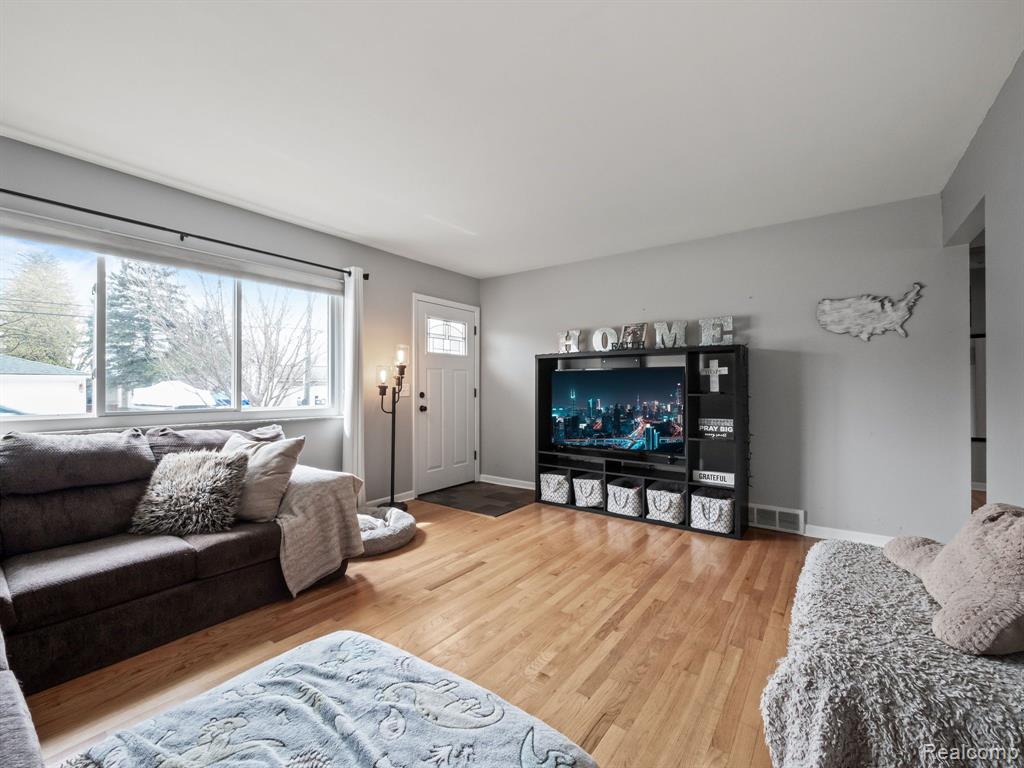 4518 PARNELL Street, Clarkston, MI — Photo 9