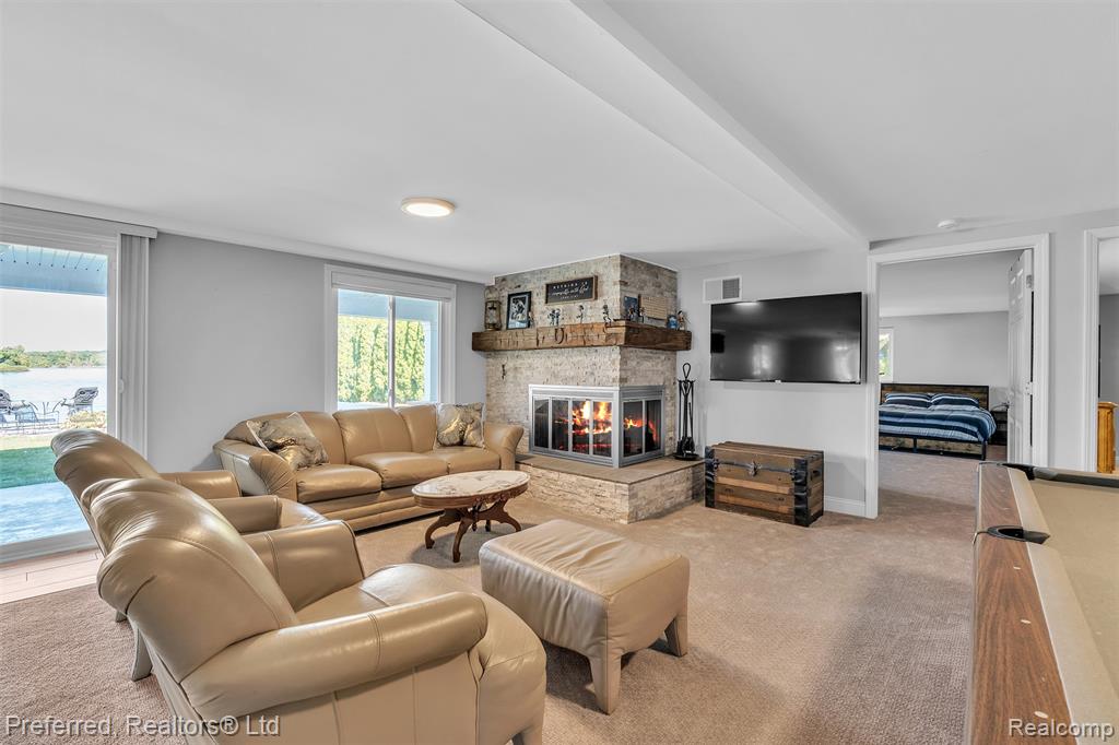7660 Maceday Lake Road, Waterford, MI 48329 — Photo 51