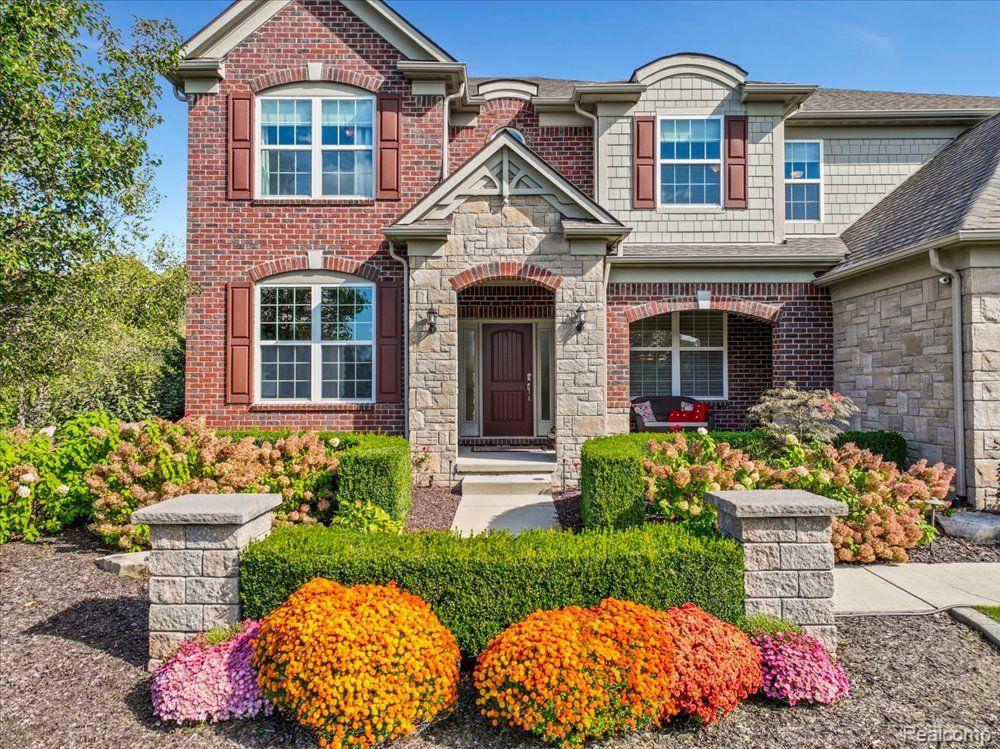 50565 Mayfield East Court, Canton, MI 48187 — Photo 2