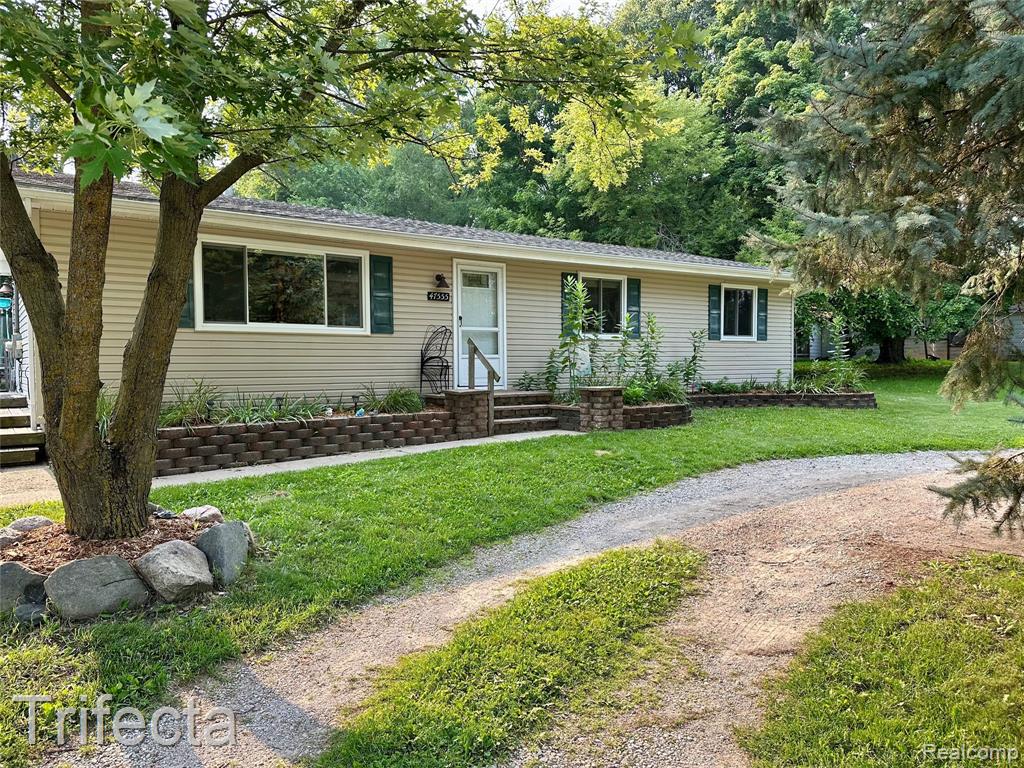 47555 Dequindre Road, Rochester Hills, MI 48307 — Photo 29