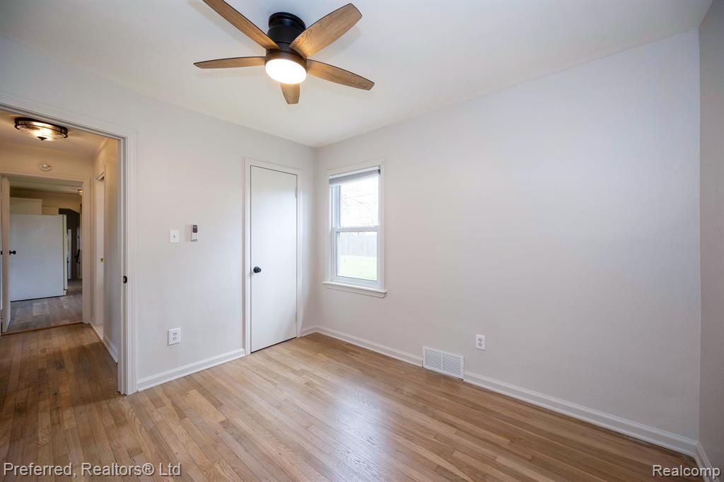 5875 S Madison Street, Taylor, MI 48180 — Photo 21